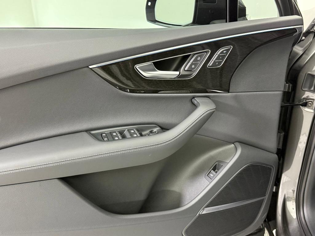 new 2026 Audi Q7 car, priced at $74,231