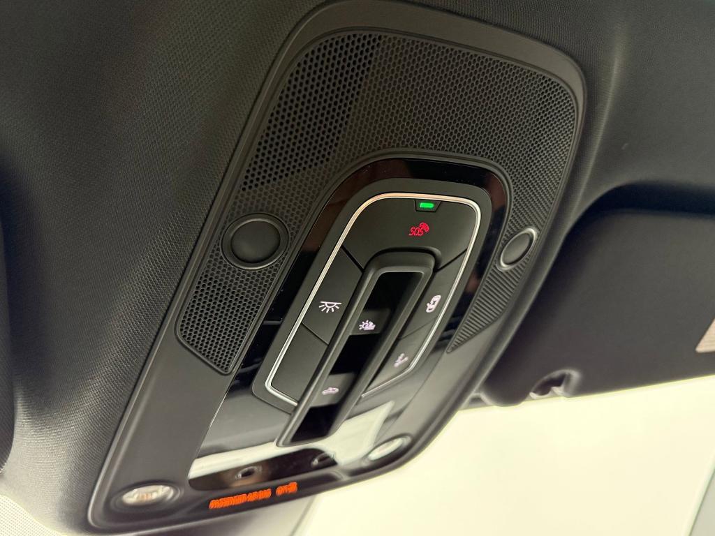 new 2026 Audi Q7 car, priced at $67,441