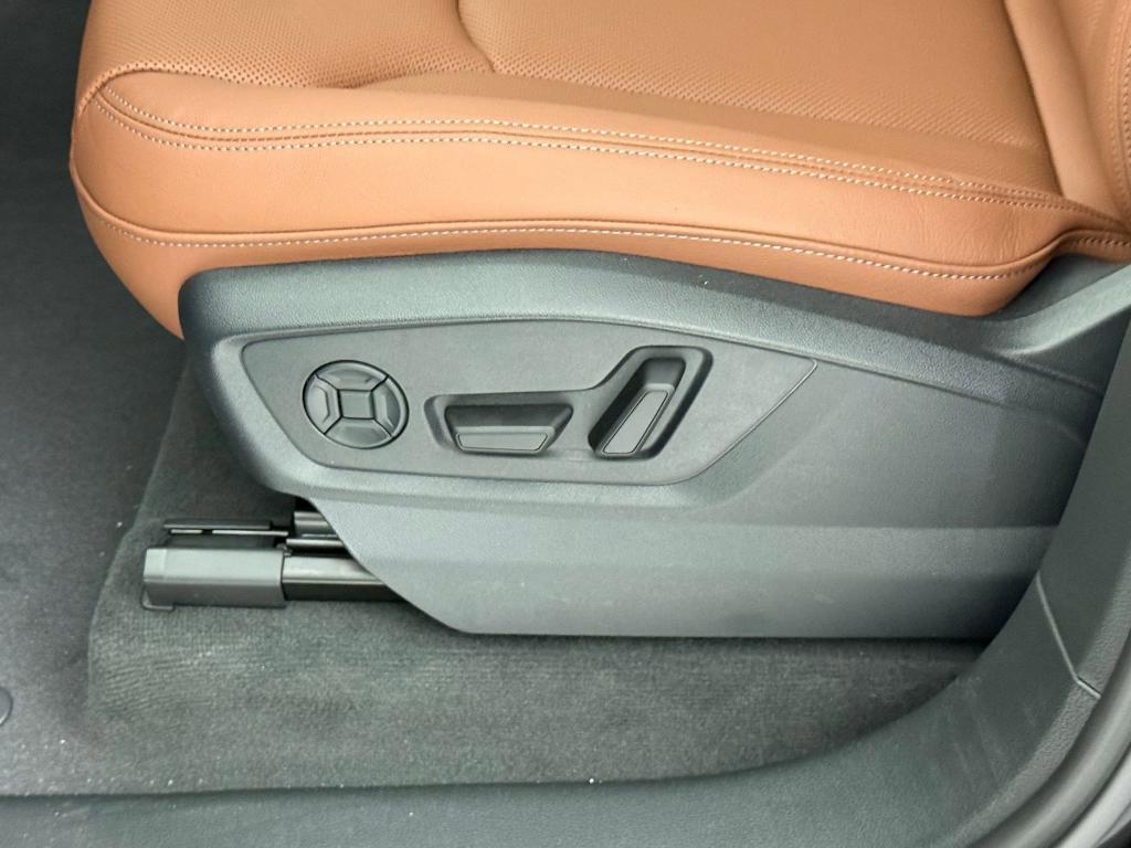 new 2026 Audi Q7 car, priced at $67,441