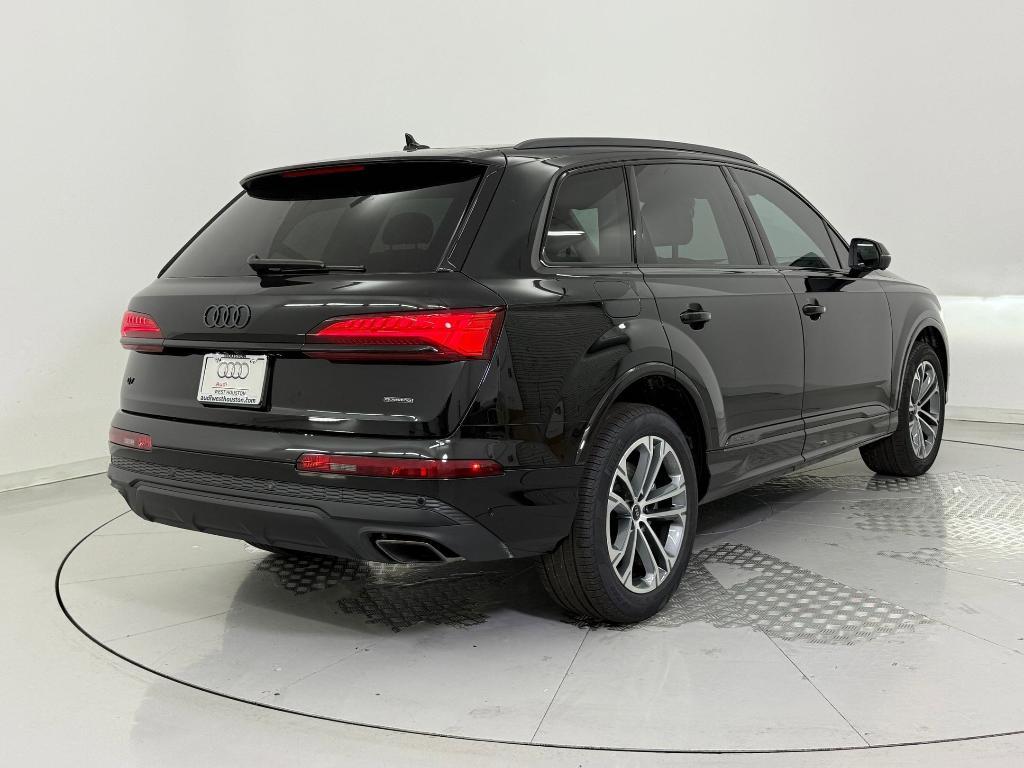 new 2026 Audi Q7 car, priced at $66,491