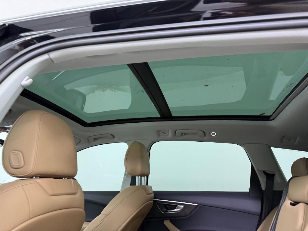 new 2026 Audi Q7 car, priced at $66,491