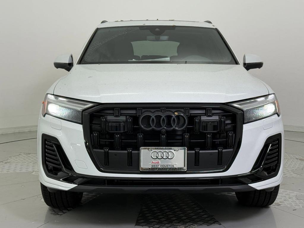 new 2026 Audi Q7 car, priced at $64,021