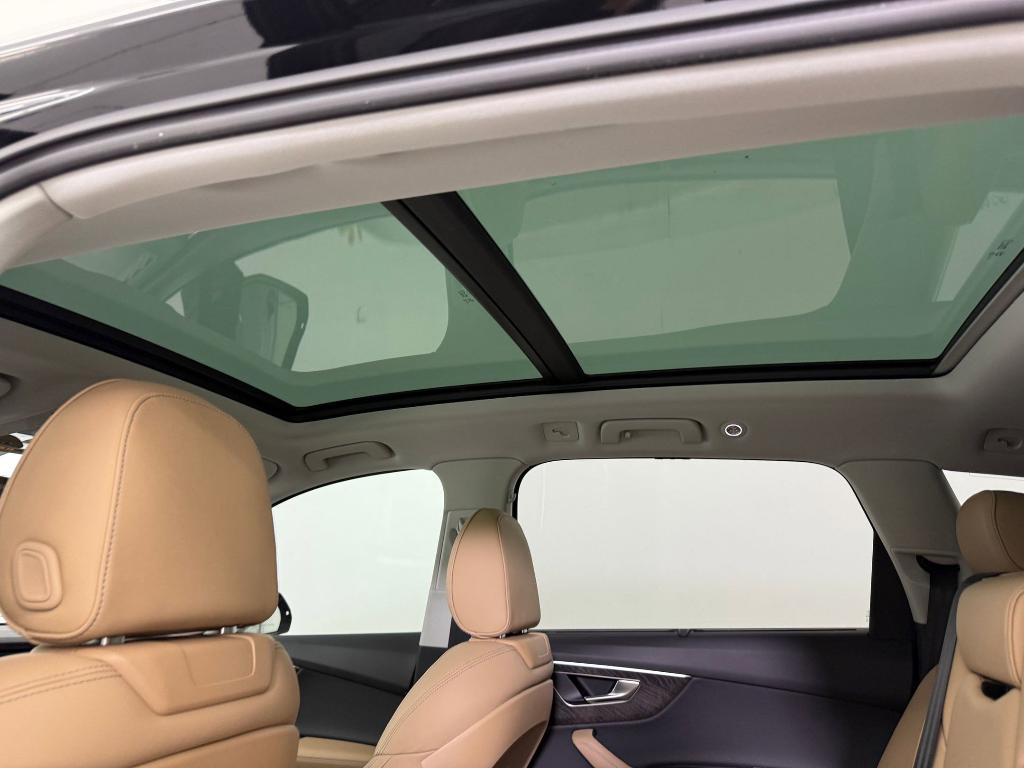 new 2026 Audi Q7 car, priced at $78,761