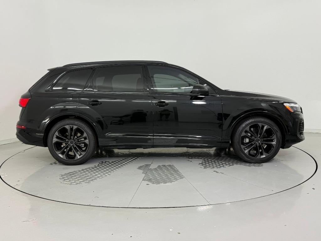 new 2026 Audi Q7 car, priced at $78,761