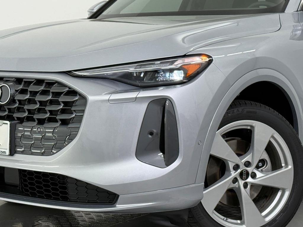 new 2025 Audi Q5 car, priced at $56,391