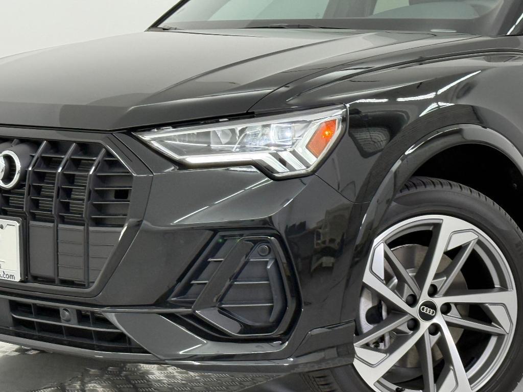 new 2025 Audi Q3 car, priced at $41,851