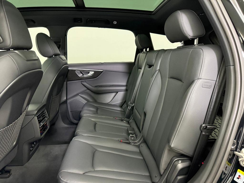 new 2026 Audi Q7 car, priced at $74,381