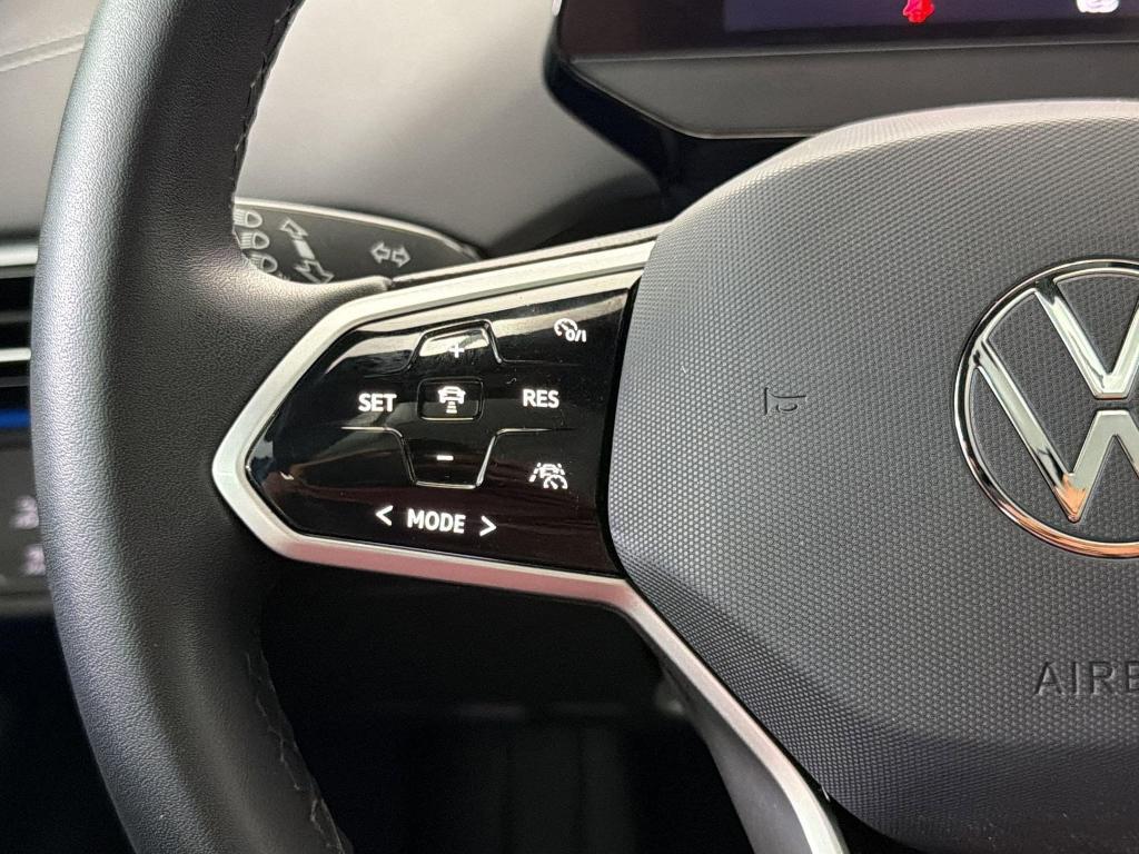 used 2023 Volkswagen ID.4 car, priced at $23,724