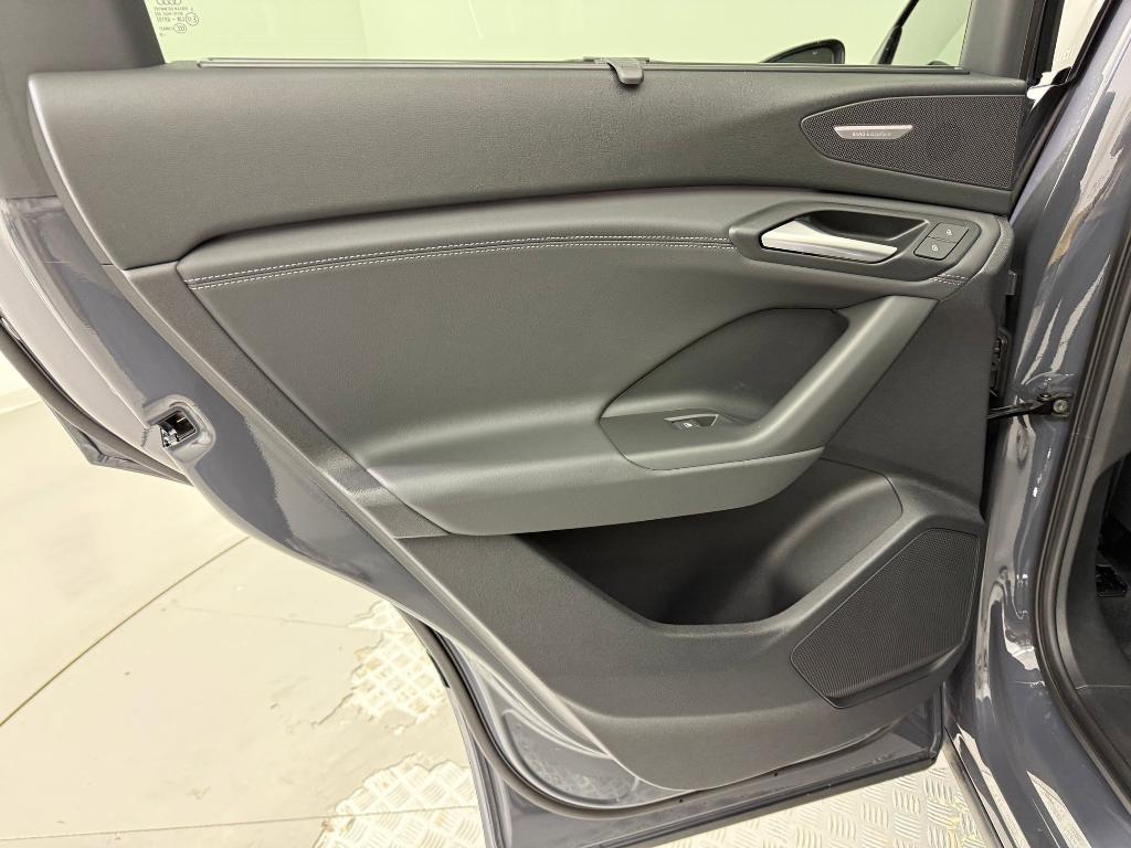 new 2025 Audi Q6 e-tron car, priced at $70,411