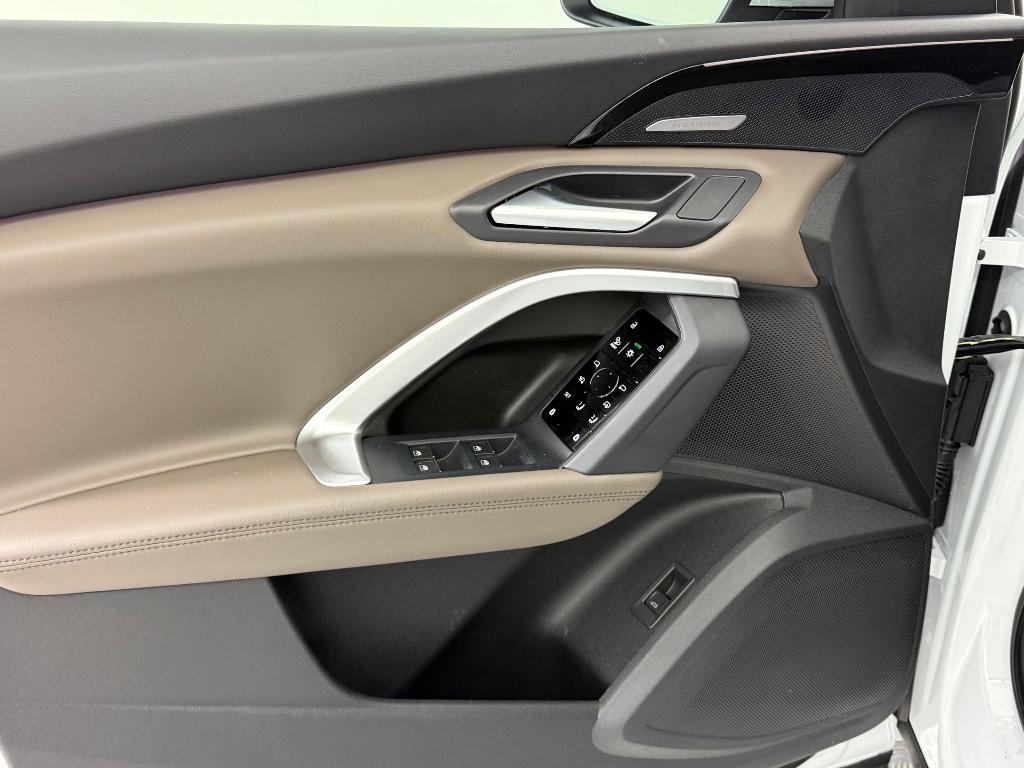 new 2025 Audi Q5 car, priced at $56,071