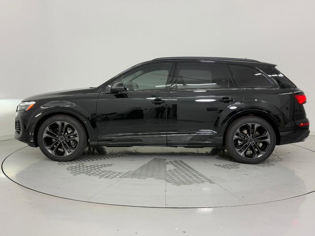 new 2026 Audi Q7 car, priced at $69,458