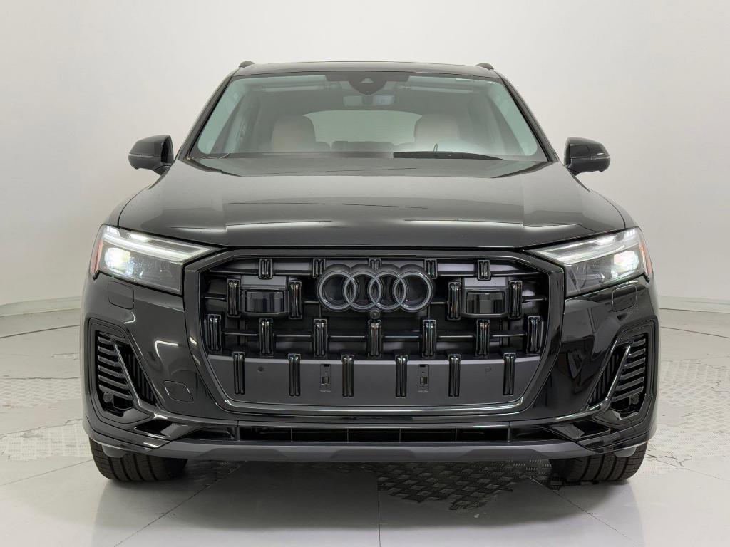 new 2026 Audi Q7 car, priced at $69,458
