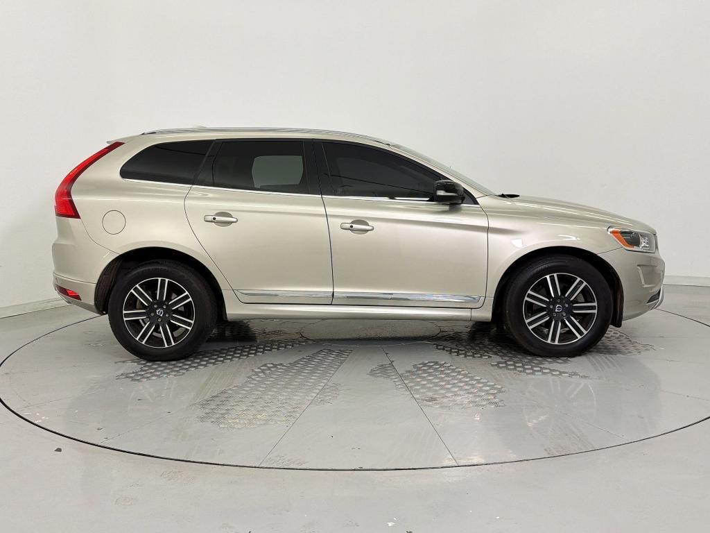 used 2017 Volvo XC60 car, priced at $13,499