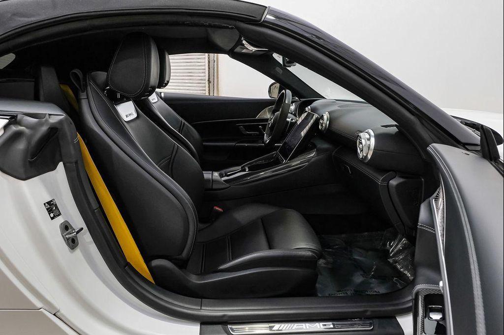 Mercedes-Benz SL view 31