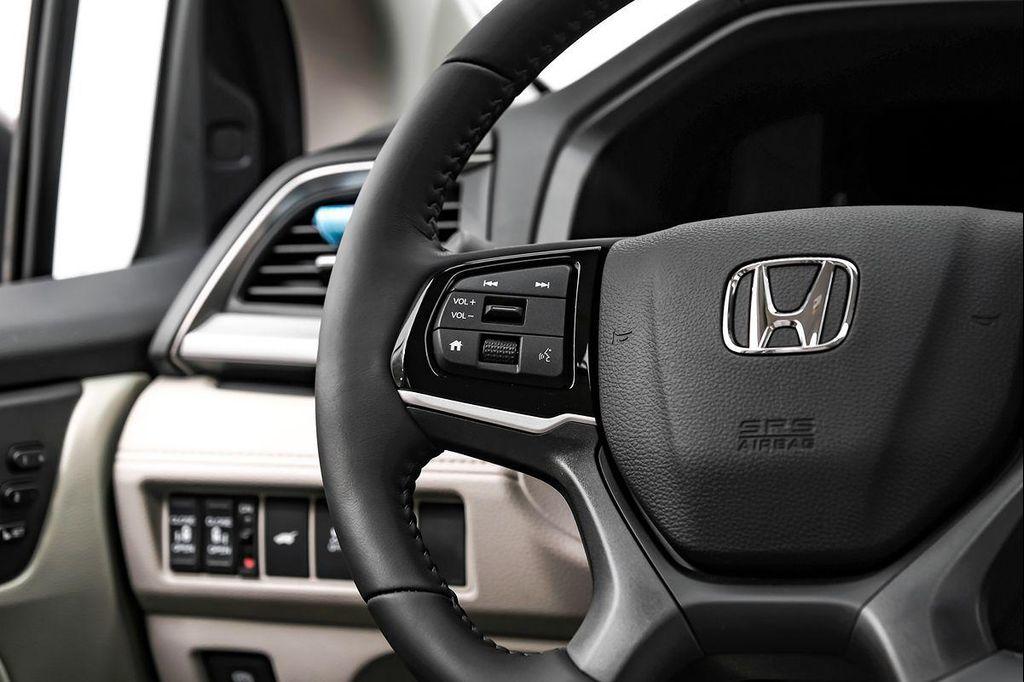 used 2025 Honda Odyssey car, priced at $43,990