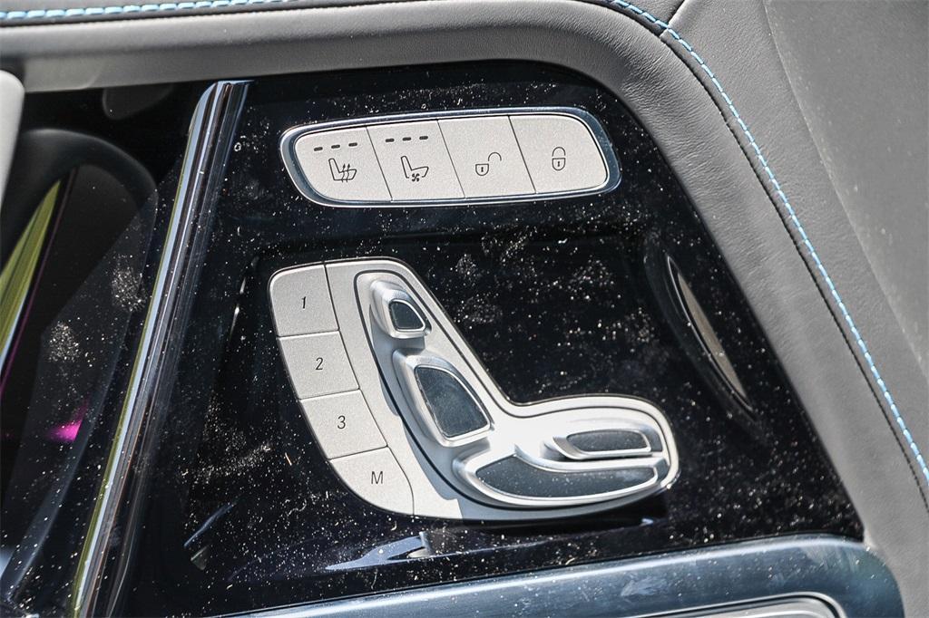 new 2025 Mercedes-Benz G-Class car, priced at $187,400