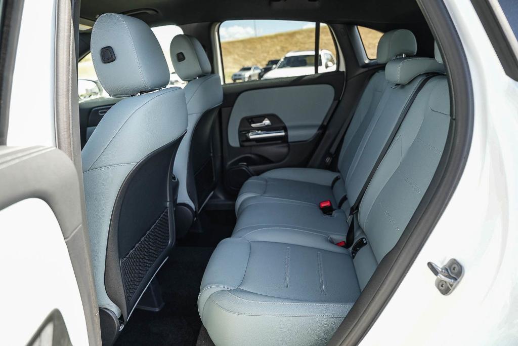 new 2026 Mercedes-Benz GLA 250 car, priced at $45,555