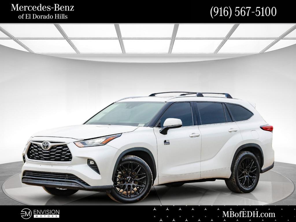 used 2020 Toyota Highlander car, priced at $23,295