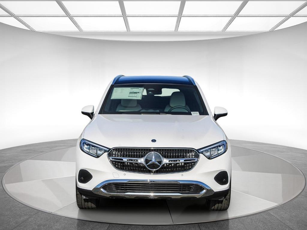 new 2026 Mercedes-Benz GLC 300 car, priced at $62,300