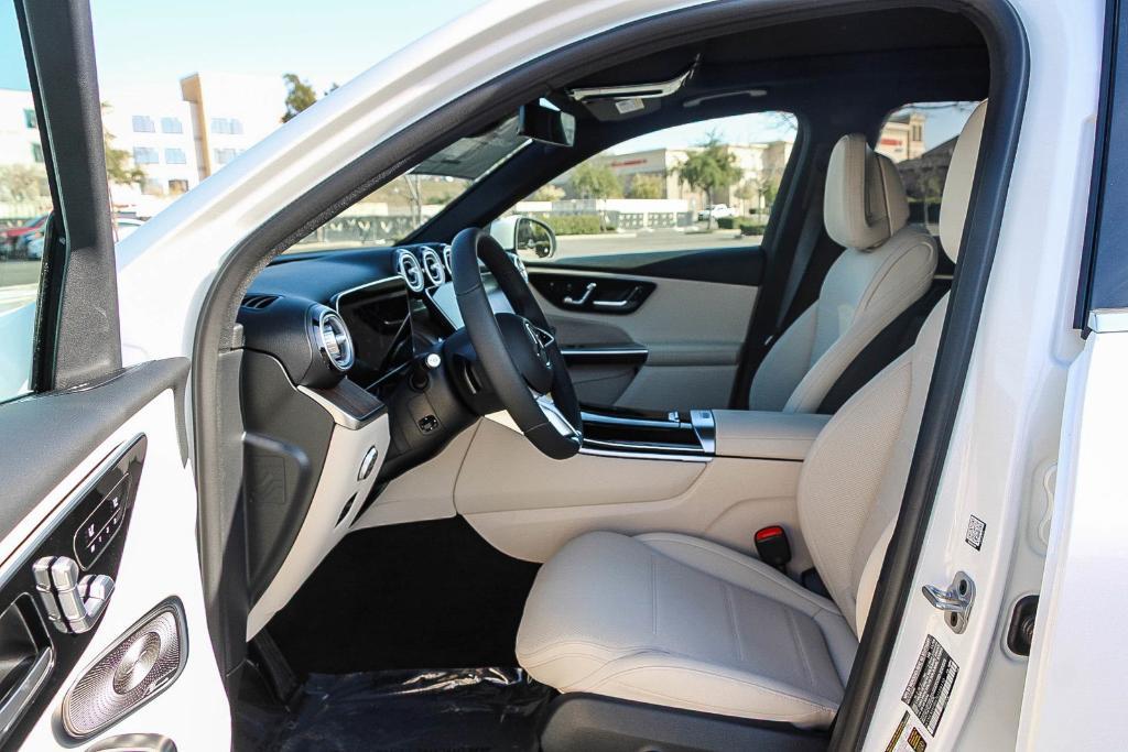 new 2026 Mercedes-Benz GLC 300 car, priced at $62,300