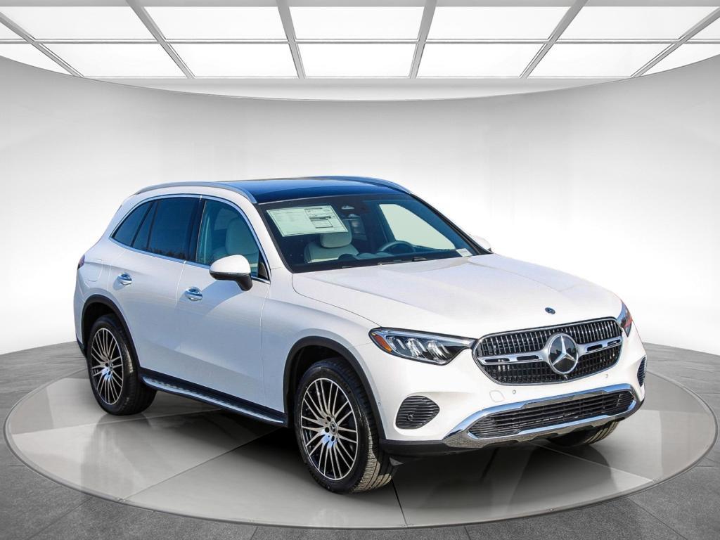 new 2026 Mercedes-Benz GLC 300 car, priced at $62,300