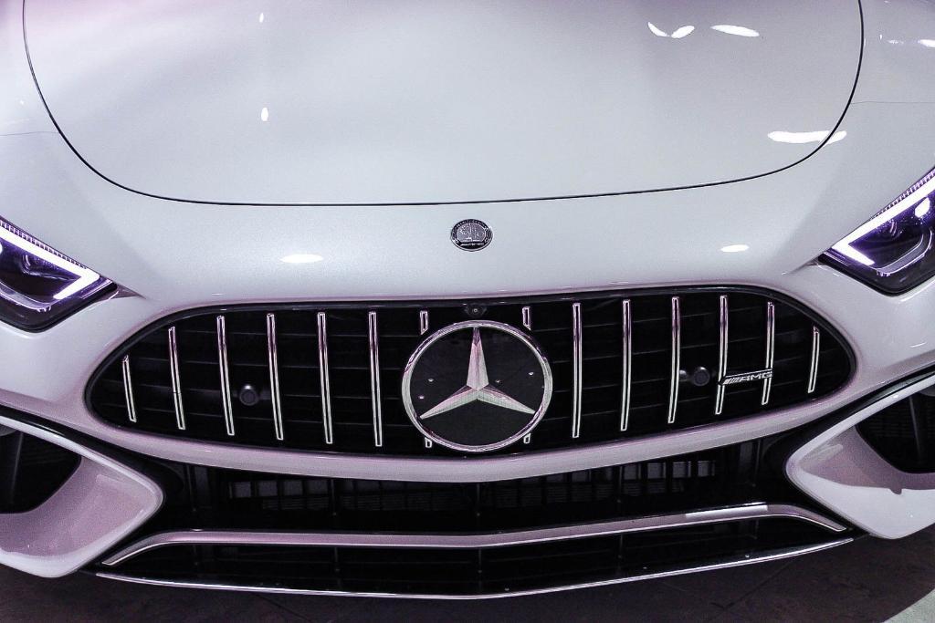 new 2026 Mercedes-Benz AMG SL 55 car, priced at $169,090