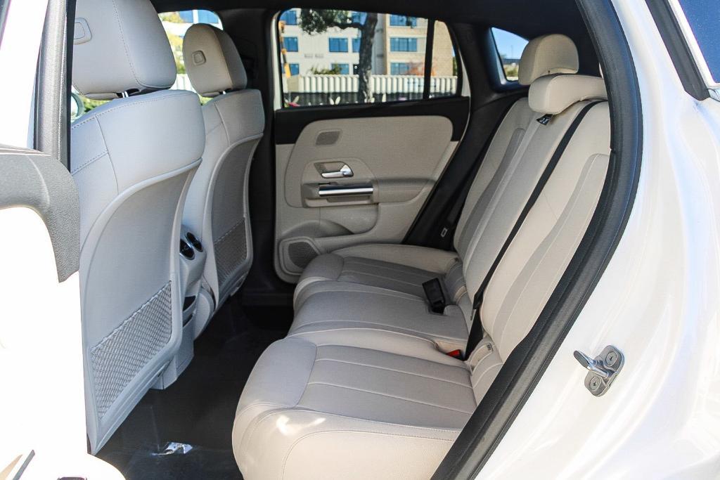 used 2025 Mercedes-Benz GLA 250 car, priced at $37,595