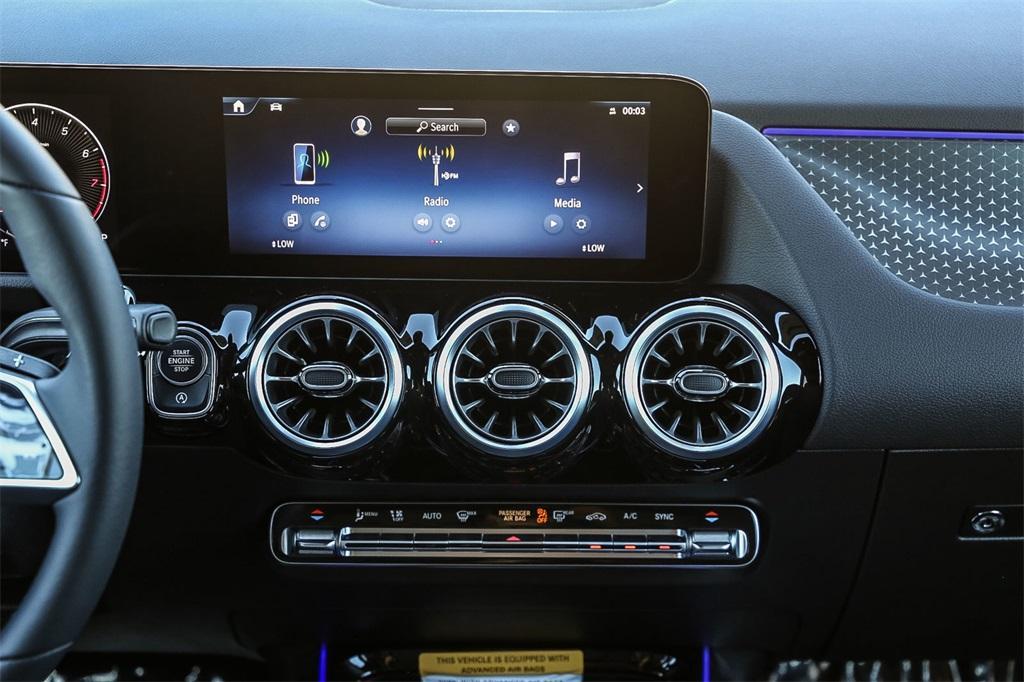 new 2025 Mercedes-Benz GLA 250 car, priced at $47,650