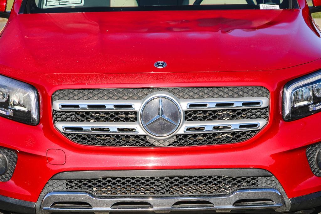 used 2021 Mercedes-Benz GLB 250 car, priced at $23,888