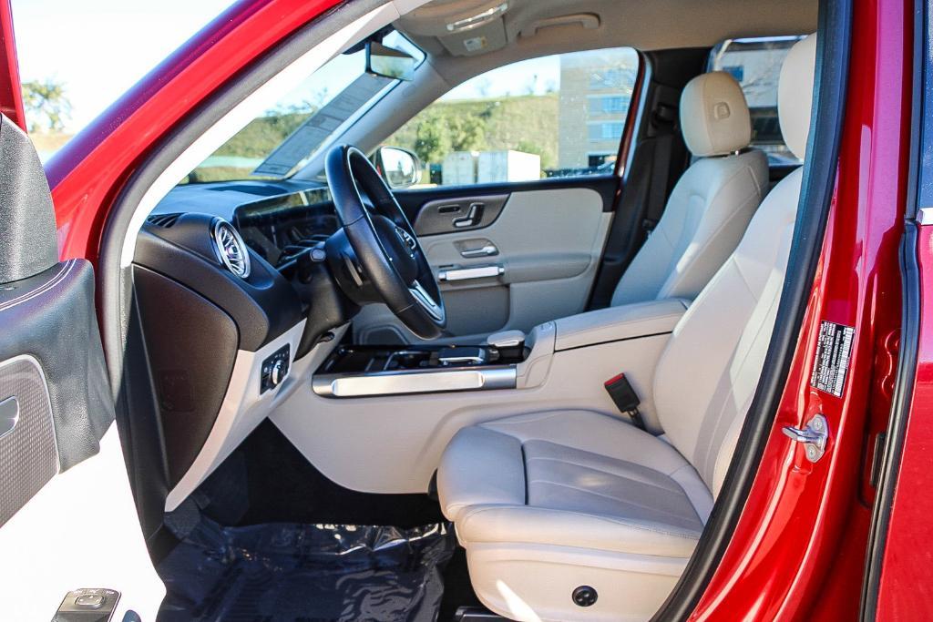 used 2021 Mercedes-Benz GLB 250 car, priced at $23,888