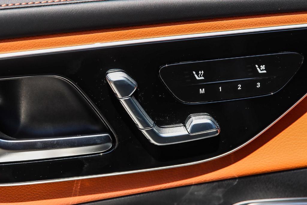 new 2025 Mercedes-Benz GLC 300 car, priced at $60,155