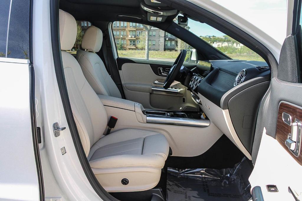 new 2026 Mercedes-Benz GLA 250 car, priced at $49,745