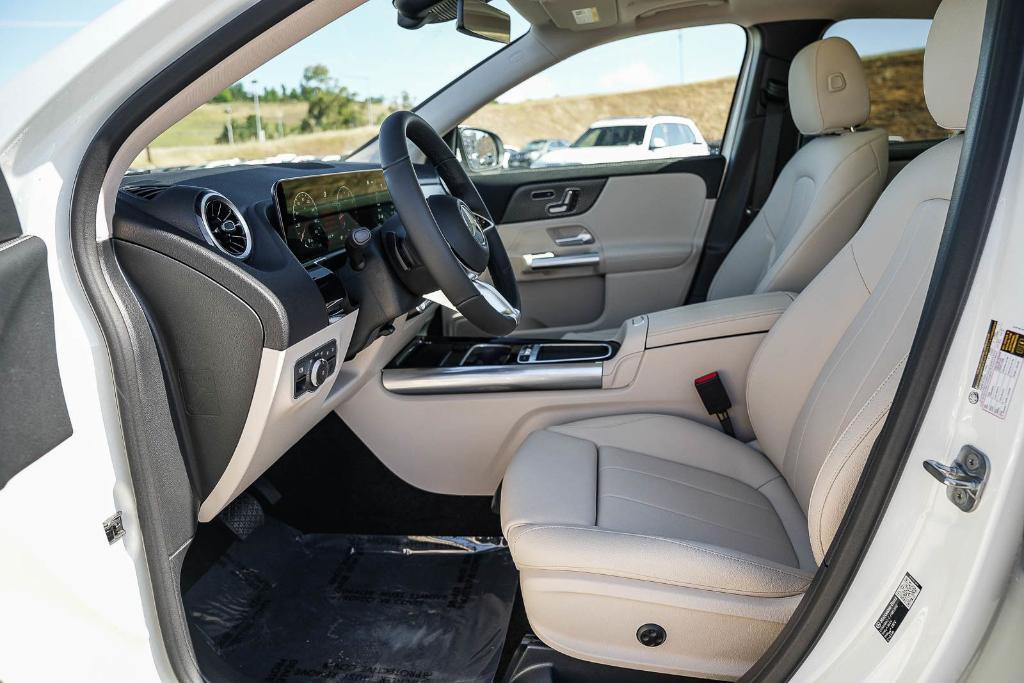 new 2026 Mercedes-Benz GLA 250 car, priced at $46,850