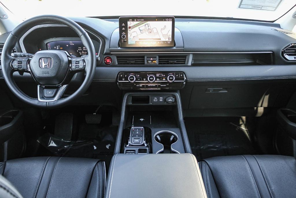 used 2025 Honda Pilot car, priced at $50,995