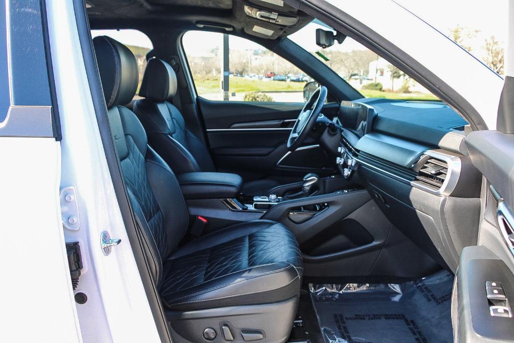 used 2025 Kia Telluride car, priced at $44,295