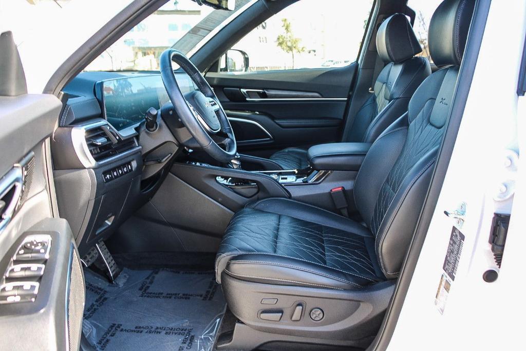 used 2025 Kia Telluride car, priced at $44,295