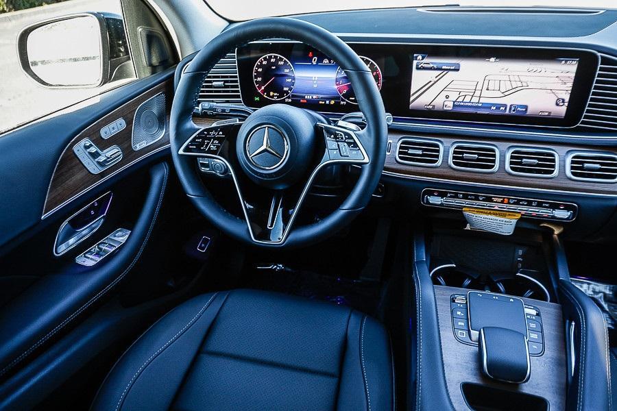 new 2026 Mercedes-Benz GLE 450 car, priced at $81,410