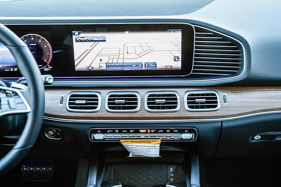 new 2026 Mercedes-Benz GLE 450 car, priced at $81,410