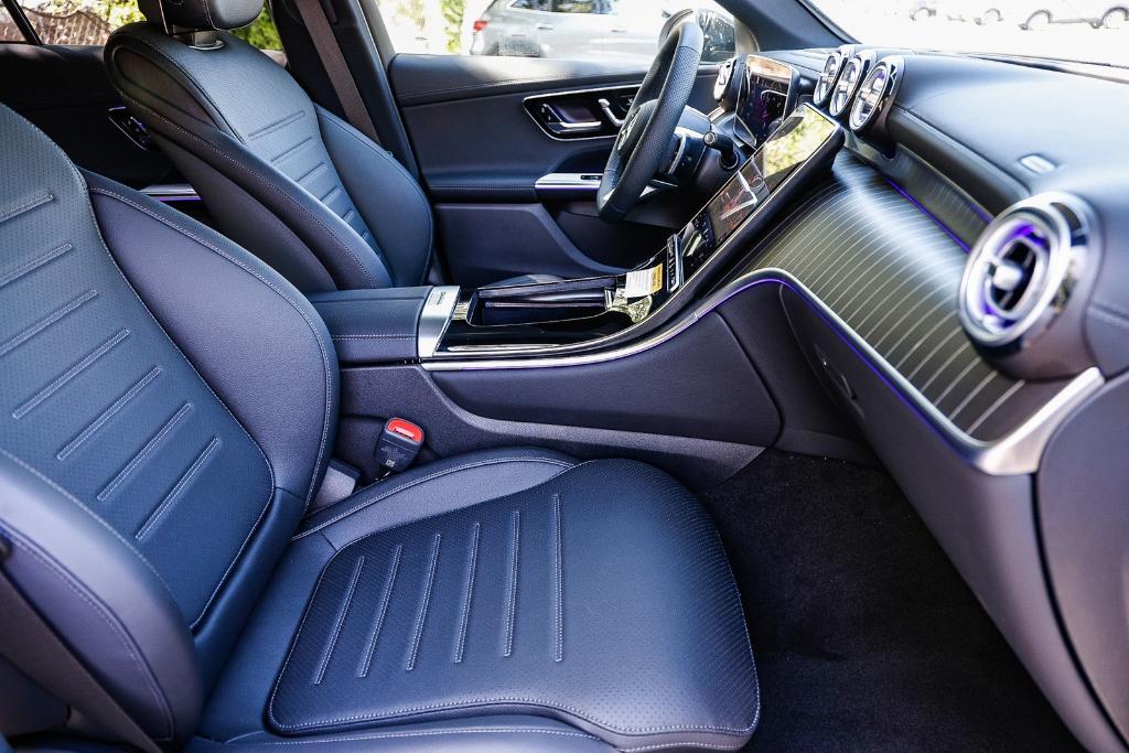 new 2025 Mercedes-Benz GLC 300 car, priced at $71,495