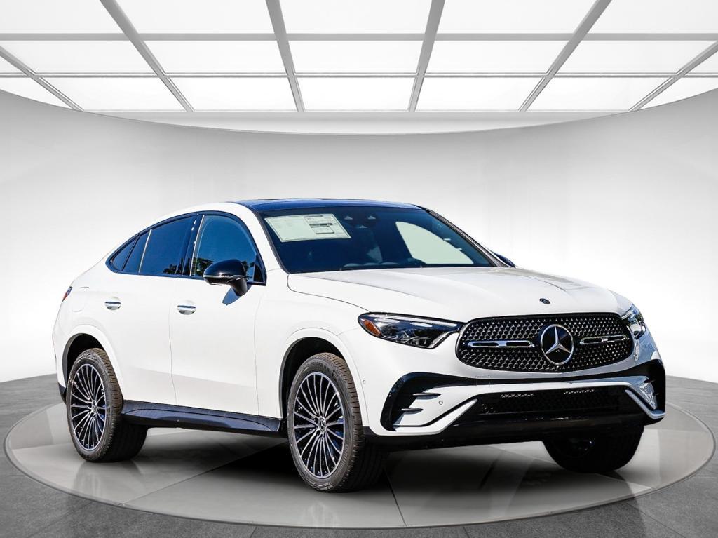 new 2025 Mercedes-Benz GLC 300 car, priced at $71,495