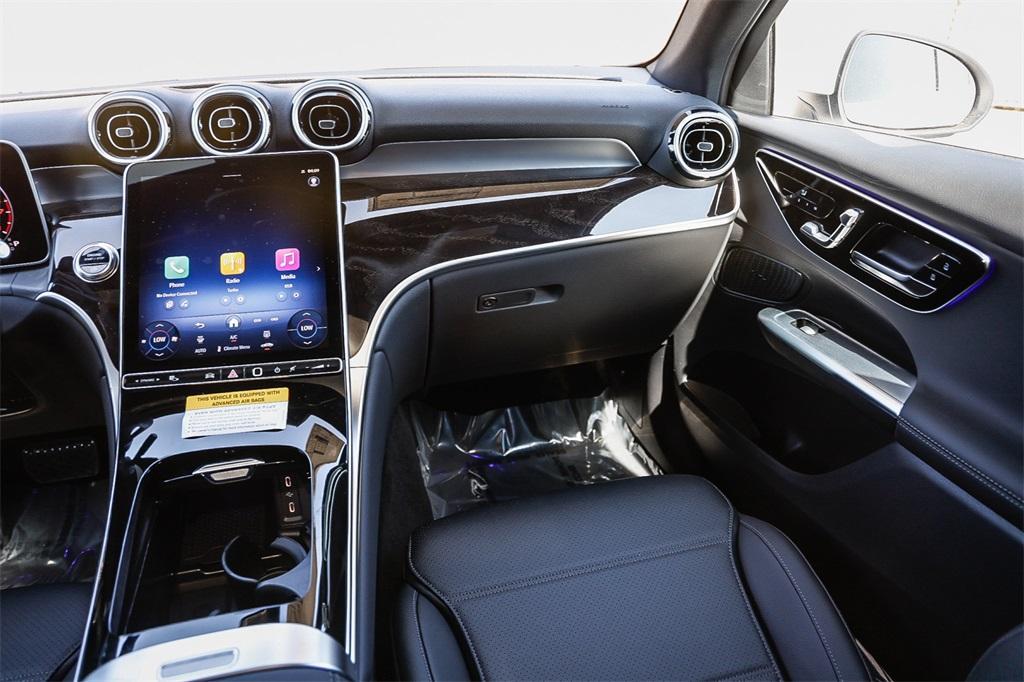 new 2025 Mercedes-Benz GLC 300 car, priced at $52,405