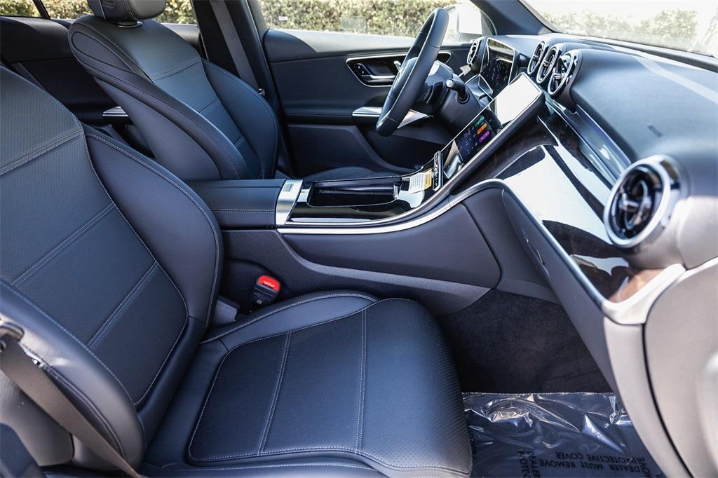 new 2025 Mercedes-Benz GLC 300 car, priced at $52,405