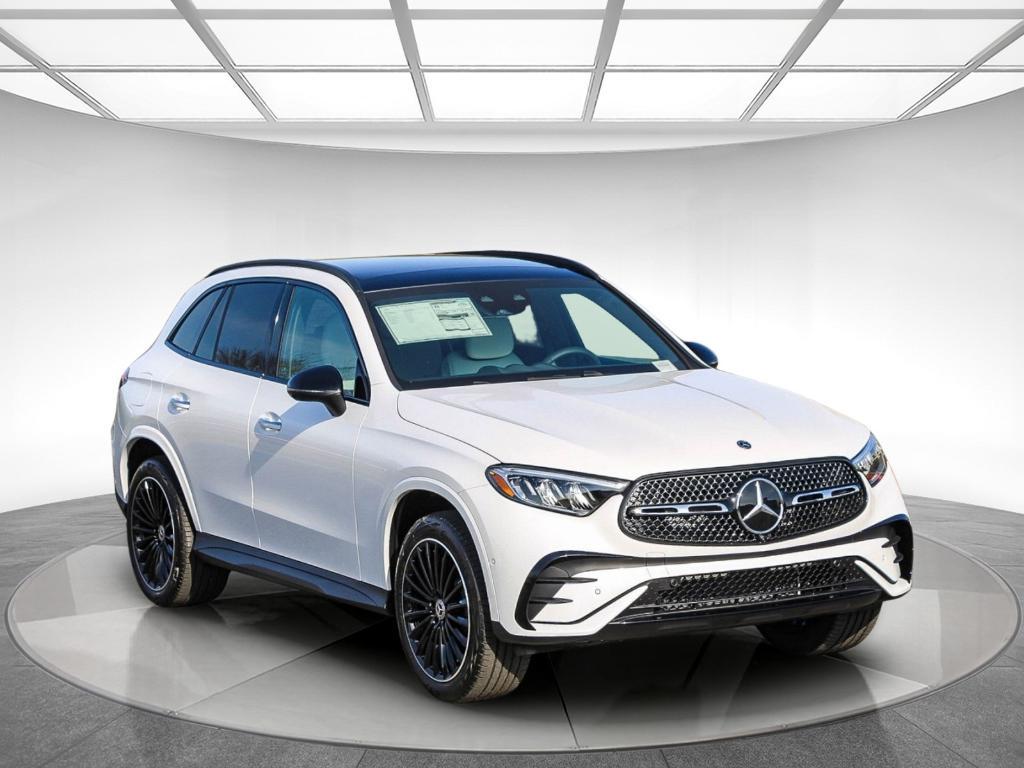new 2026 Mercedes-Benz GLC 300 car, priced at $66,025