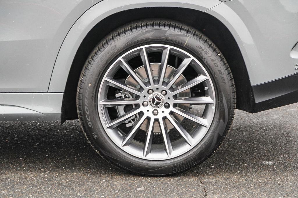 new 2026 Mercedes-Benz GLE 450 car, priced at $94,420