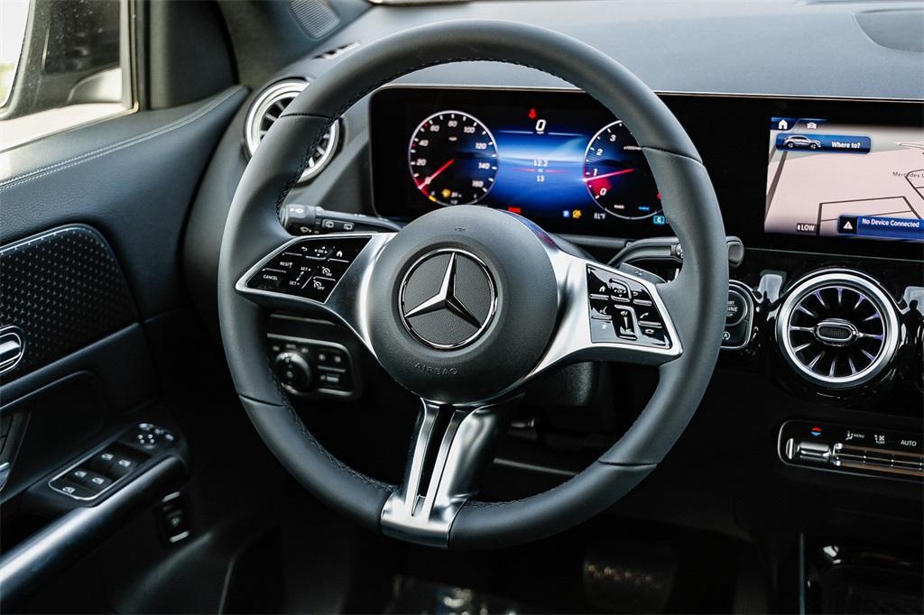 new 2025 Mercedes-Benz GLA 250 car, priced at $45,845