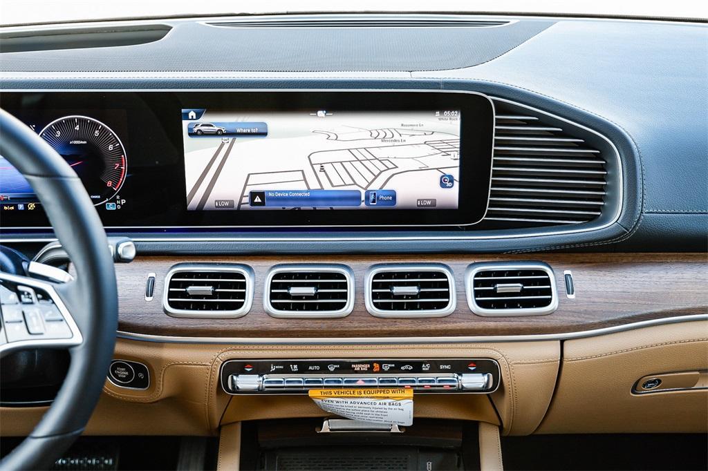new 2025 Mercedes-Benz GLE 580 car, priced at $105,030