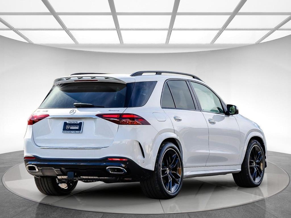 new 2025 Mercedes-Benz GLE 580 car, priced at $105,030