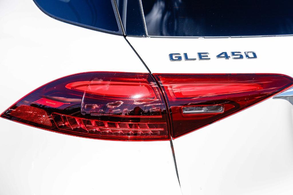 new 2026 Mercedes-Benz GLE 450 car