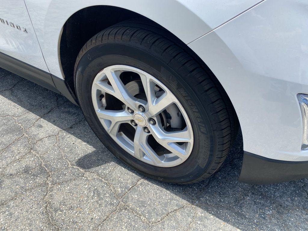 used 2021 Chevrolet Equinox car, priced at $21,988