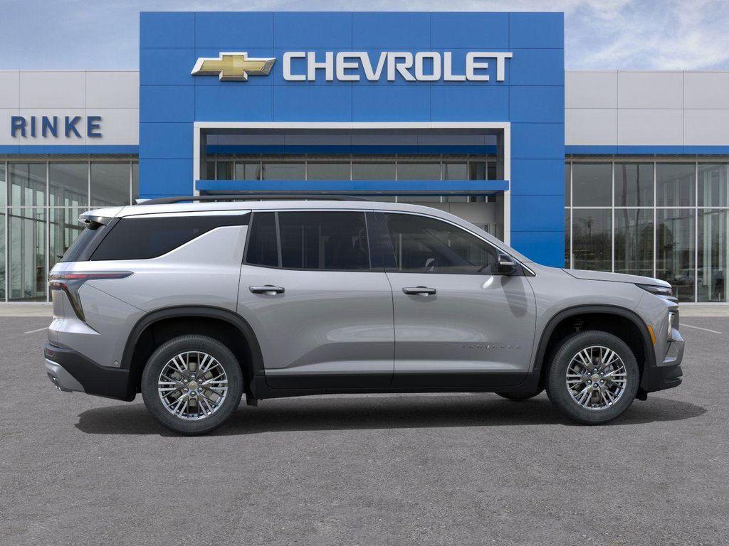 new 2026 Chevrolet Traverse car, priced at $43,708